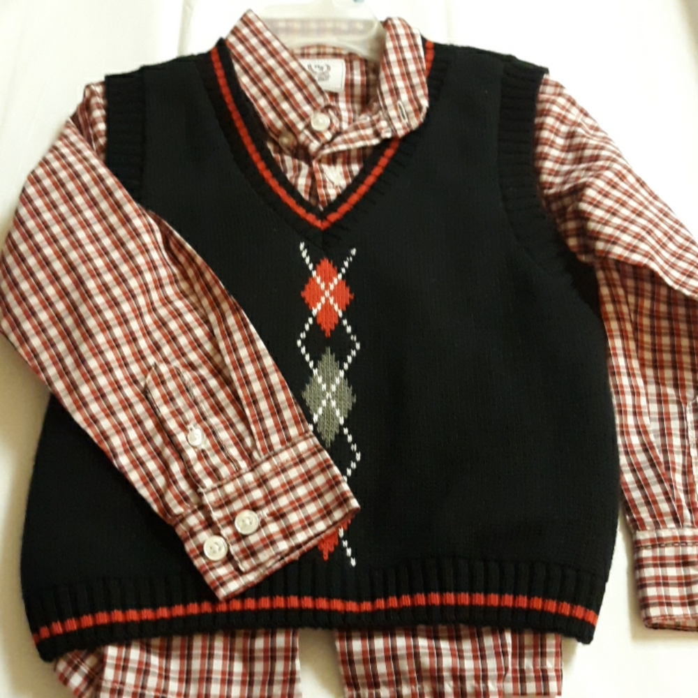 NEW Boys 4t plaid dress shirt sweater vest set